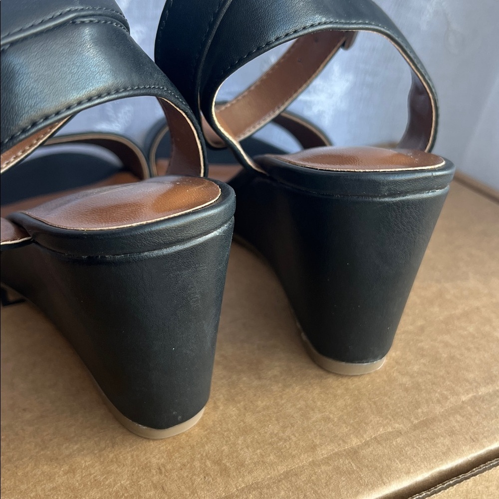 Monrovia NEW Black Dress Wedge Sandals Ankle Strap Wedge Heel Women’s Sz 7 - Picture 8 of 10